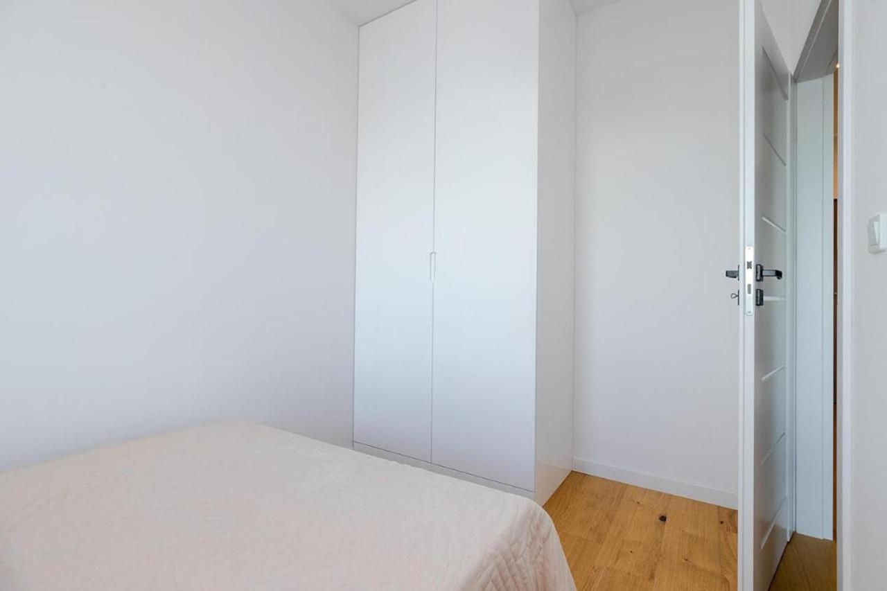 Apart D&K Free Parking Komputerowa 8 Apartment Warsaw Exterior photo